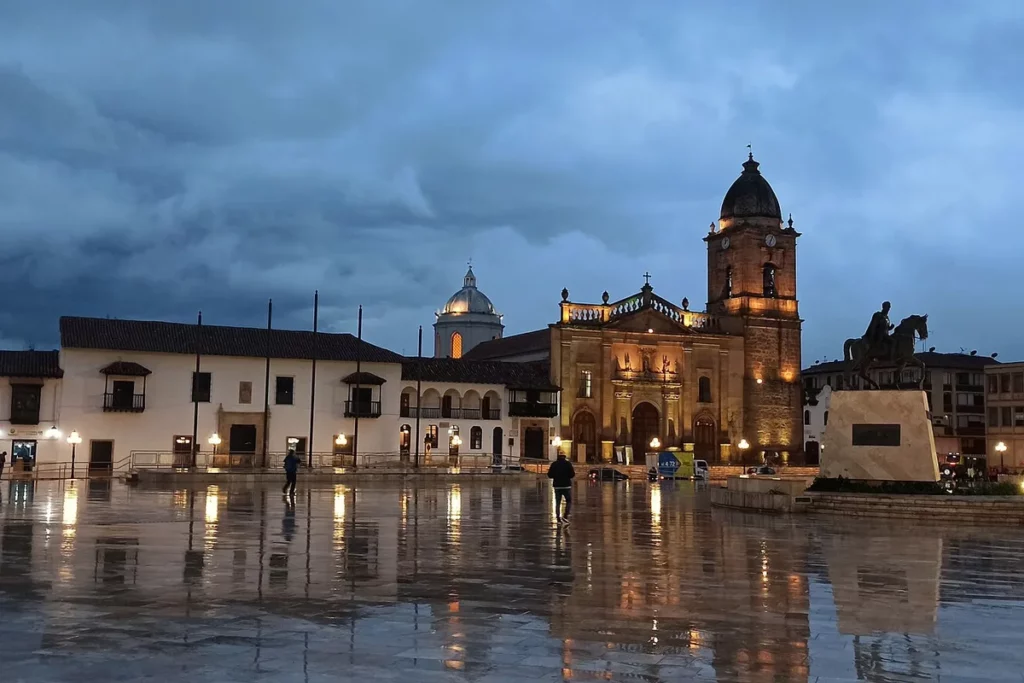Plaza de Bolívar - Centro Histórico de Tunja
