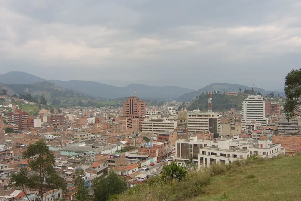 Duitama, capital acería de Boyacá — La Perla de Boyacá, Colombia