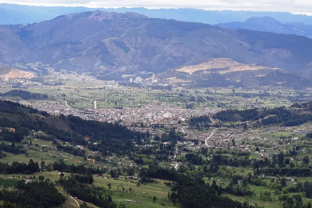 Vista de Sogamoso, ciudad del sol en Boyacá, Colombia