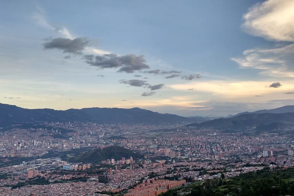 Mudanzas Tunja a Medellín | 304 343 4343